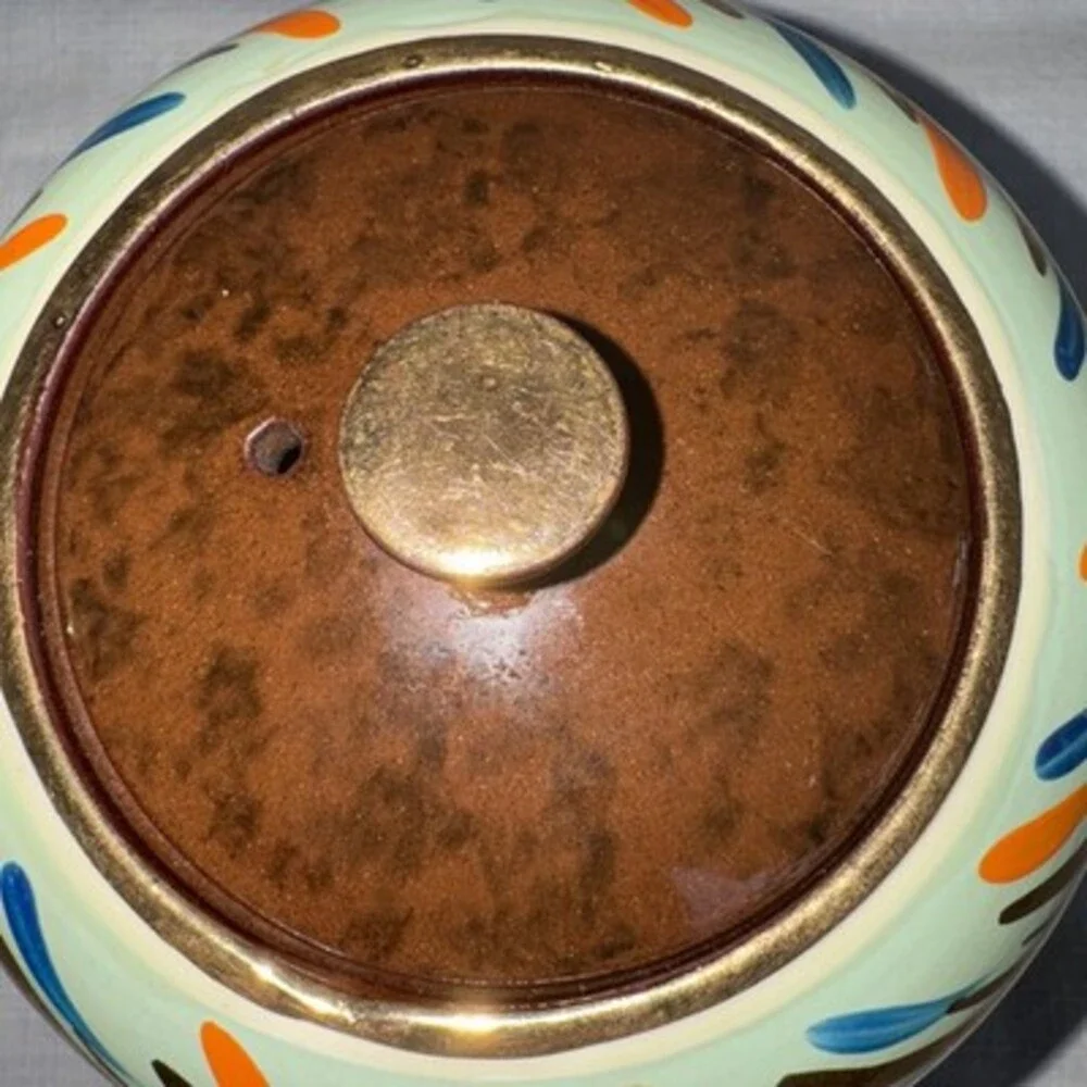 Vintage Gibsons 4 Cup Tea Pot Hand Painted Details Gold Spout/Handle England.